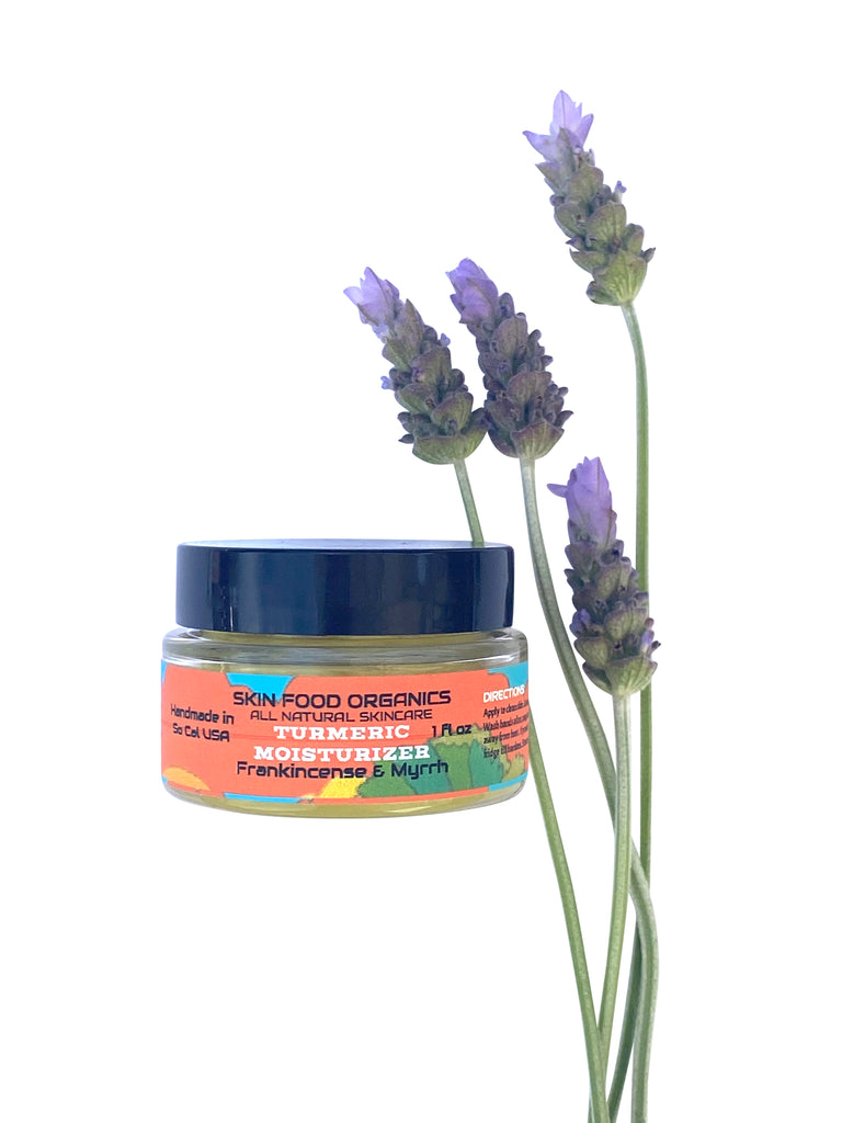 Skin Food Organics USA Turmeric Moisturizer has anti-inflammatory and antioxidants properties that reduce excess production of melanin, which helps to even skin tone and lighten scars. Helps in preventing premature aging, blocks harmful free radicals.